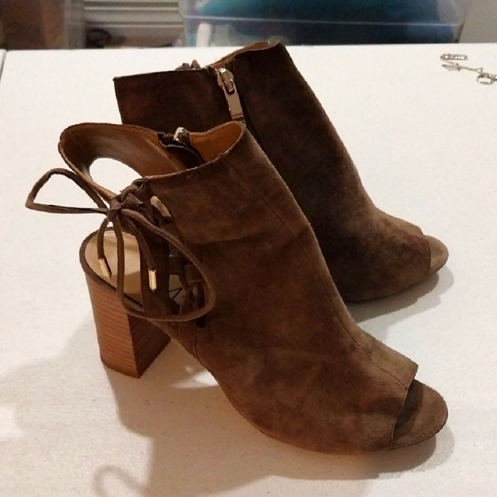 Neiman Marcus Brown Suede  Heeled Open Toe Booties Sz 9 EUC